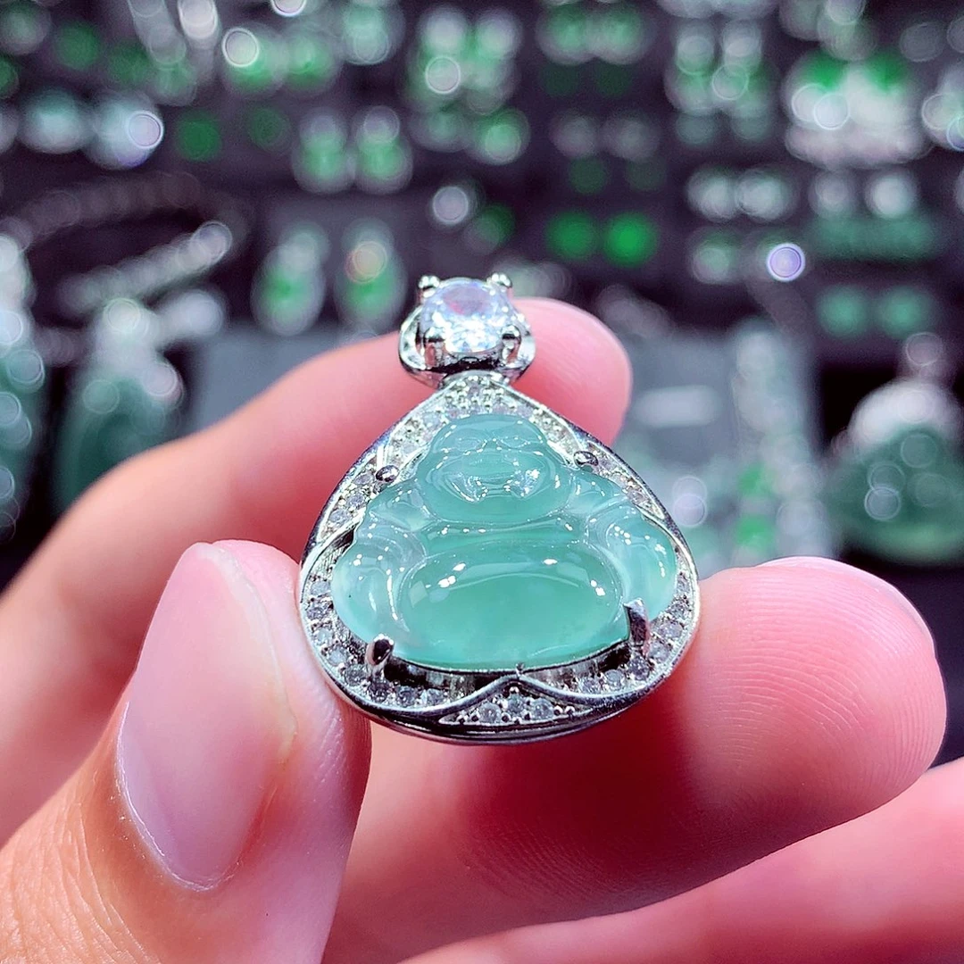 翡翠未镶嵌颈饰挂件