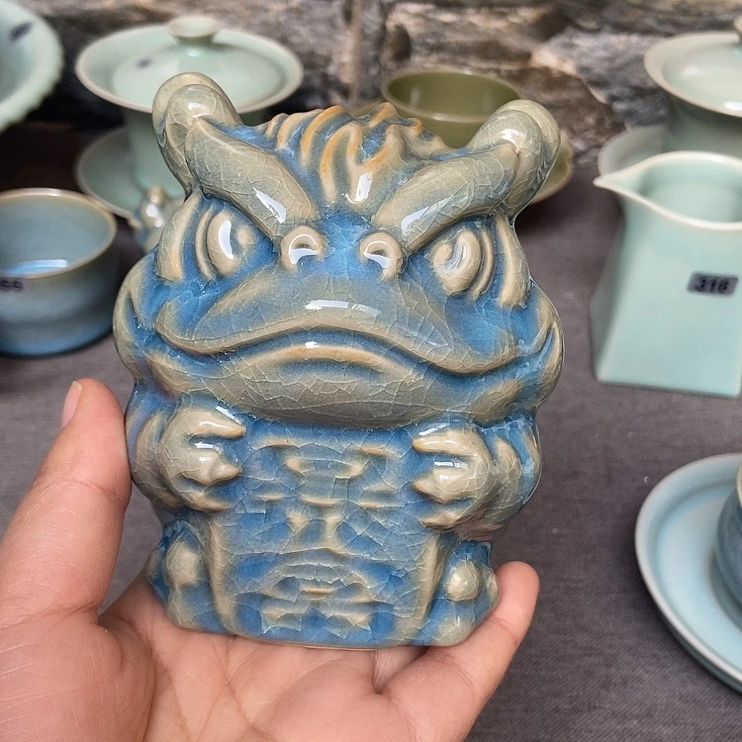 L***陈暴富摆件原矿天蓝