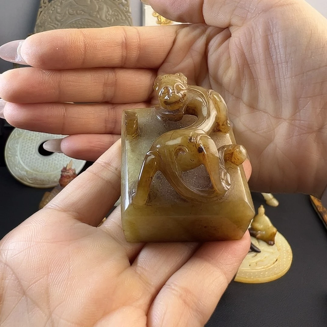 和田玉未镶嵌挂件惜**仕