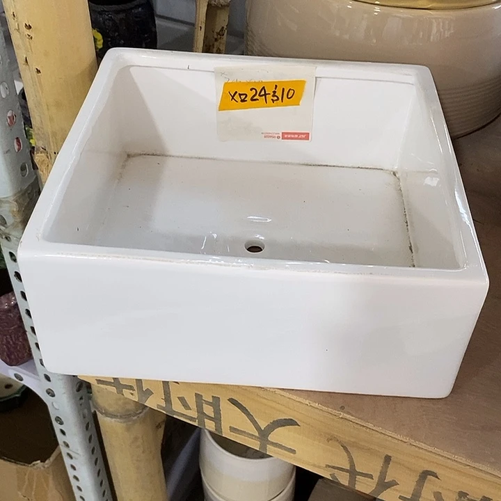 摆件陶盆有孔 瑕疵介意勿拍