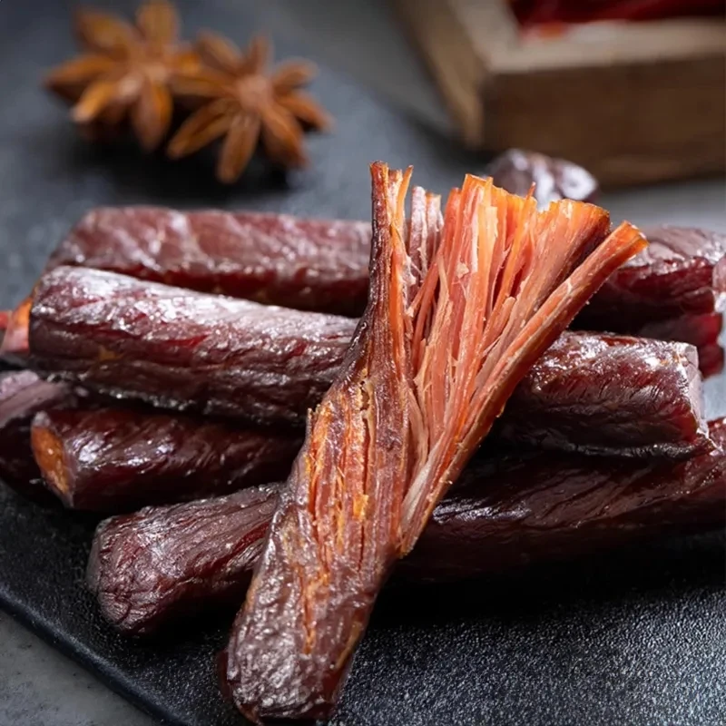 新疆手撕牛肉干麻辣解馋休闲单独小包装零食