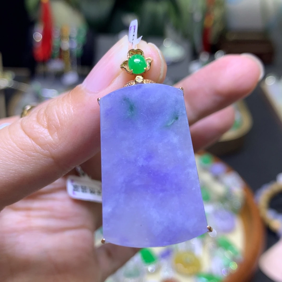 翡翠18K金镶嵌颈饰翡翠吊坠项链