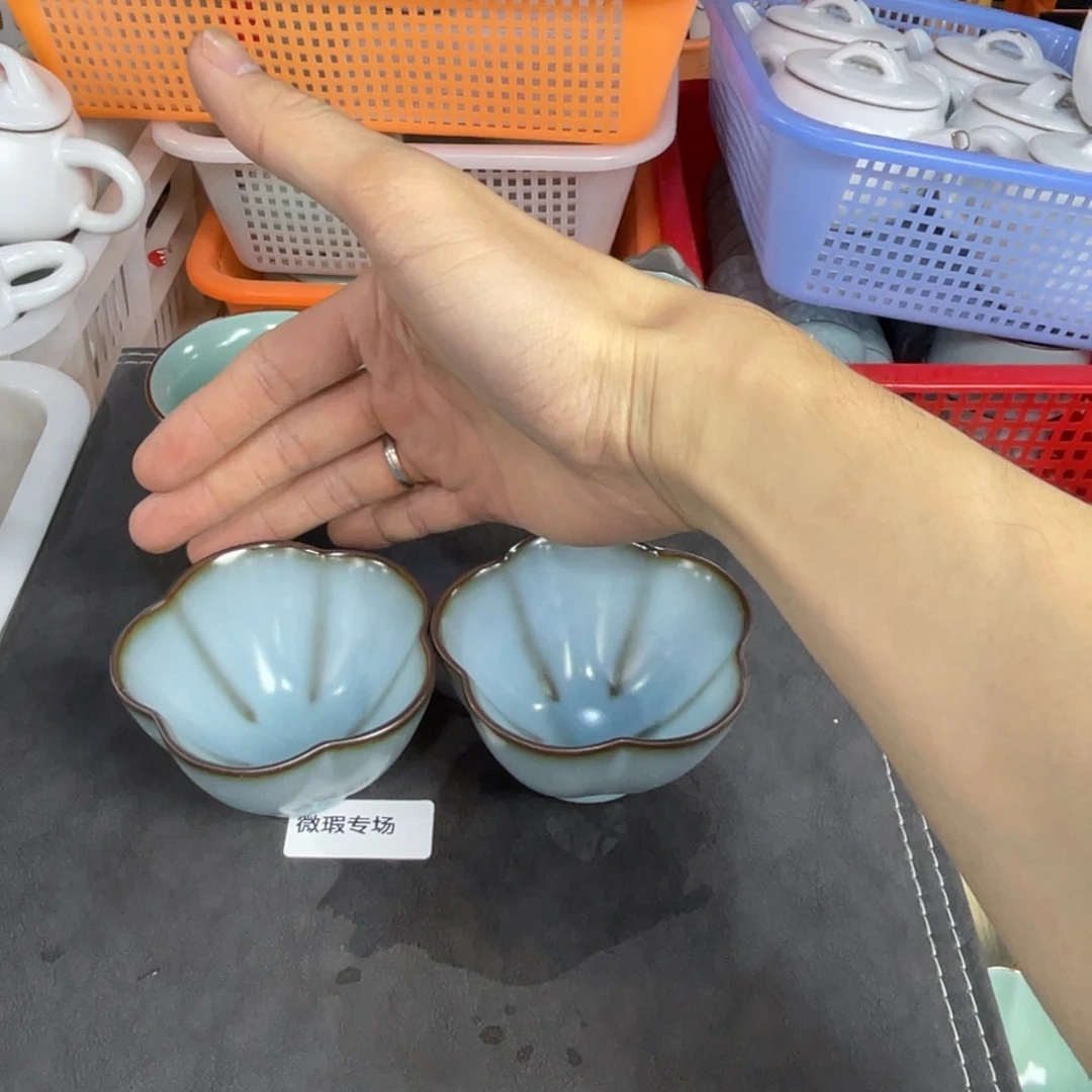 瓷片。。。。。。。。。。。。。
