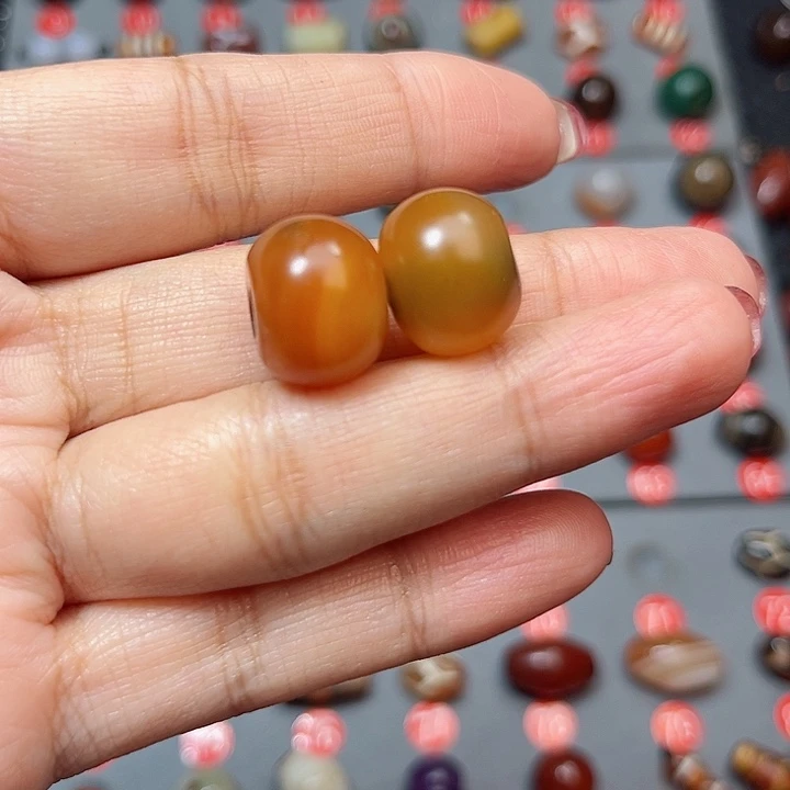 未镶嵌玛瑙/玉髓珠宝半成品?*