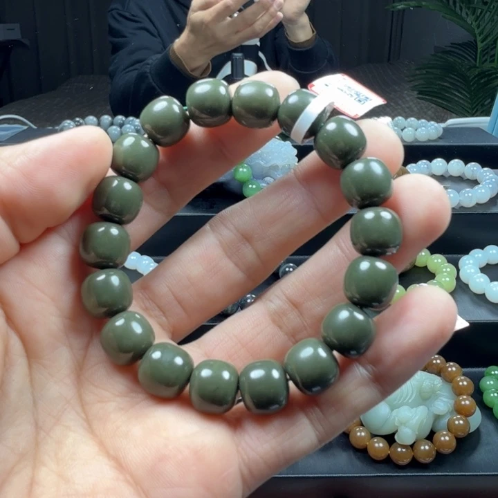 和田玉未镶嵌手链