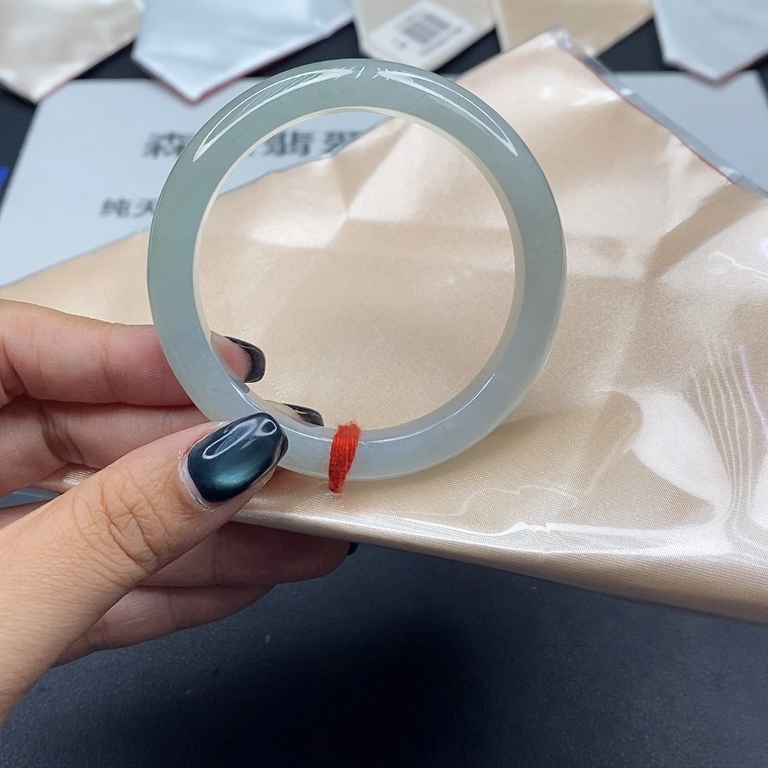 翡翠未镶嵌手镯百元手镯默认瑕疵