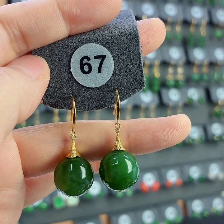 和田玉18K金镶嵌耳饰