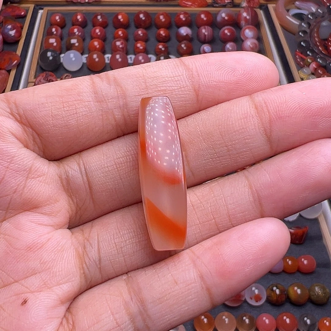 南红玛瑙未镶嵌珠宝奇石