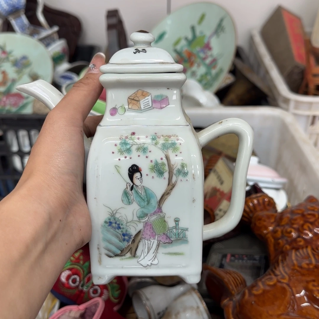 上***吉大叶紫檀（黑酸枝木类）工艺品