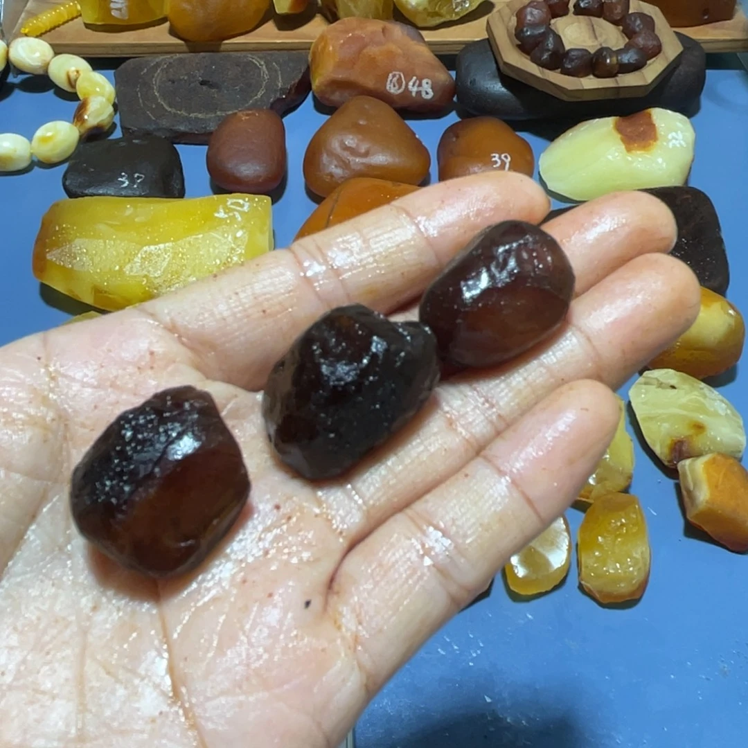 椰***凉定制蜜蜡未镶嵌珠