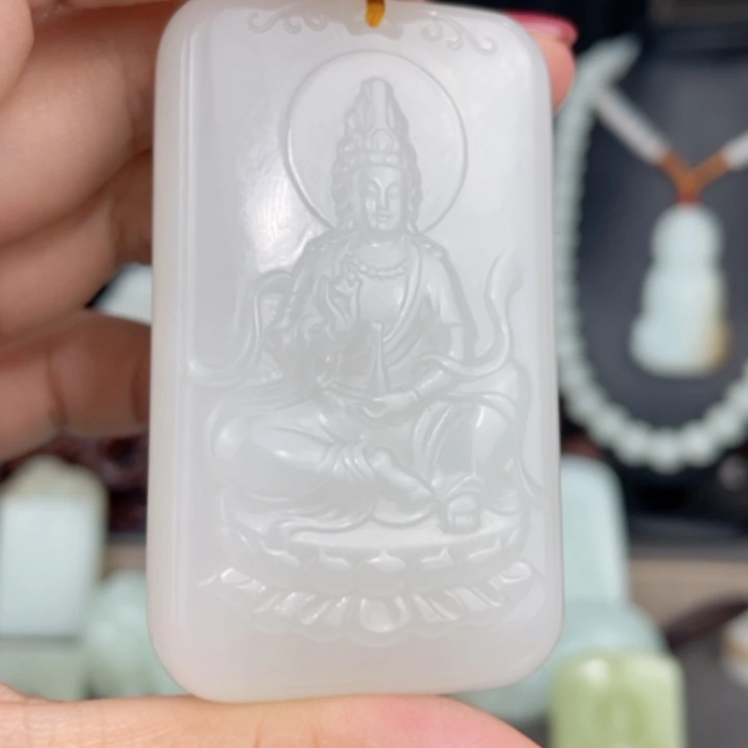 【闪购商品】颈饰未镶嵌和田玉