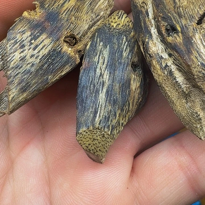 沉香沉香碎屑13 克