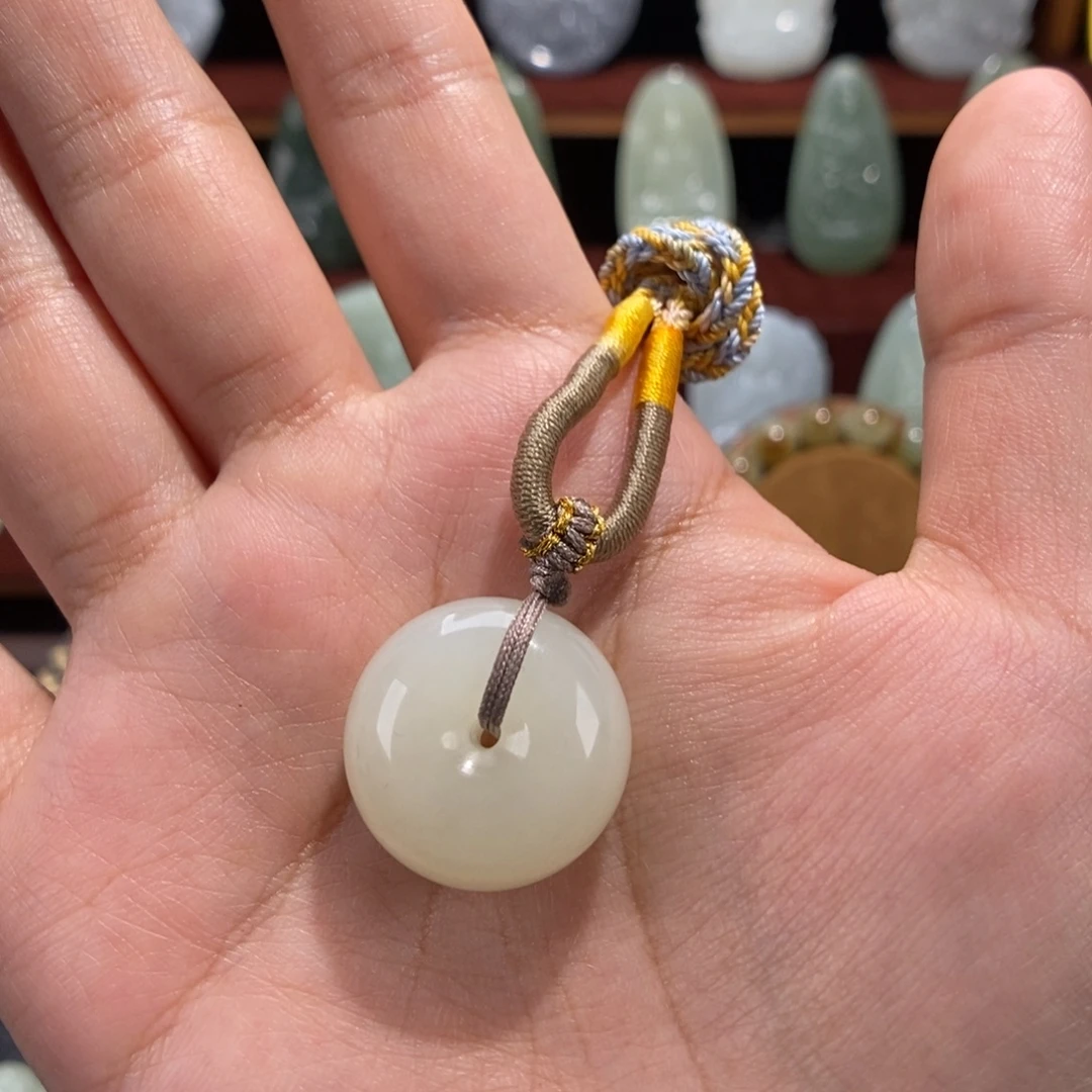 和田玉（糖玉）未镶嵌颈饰