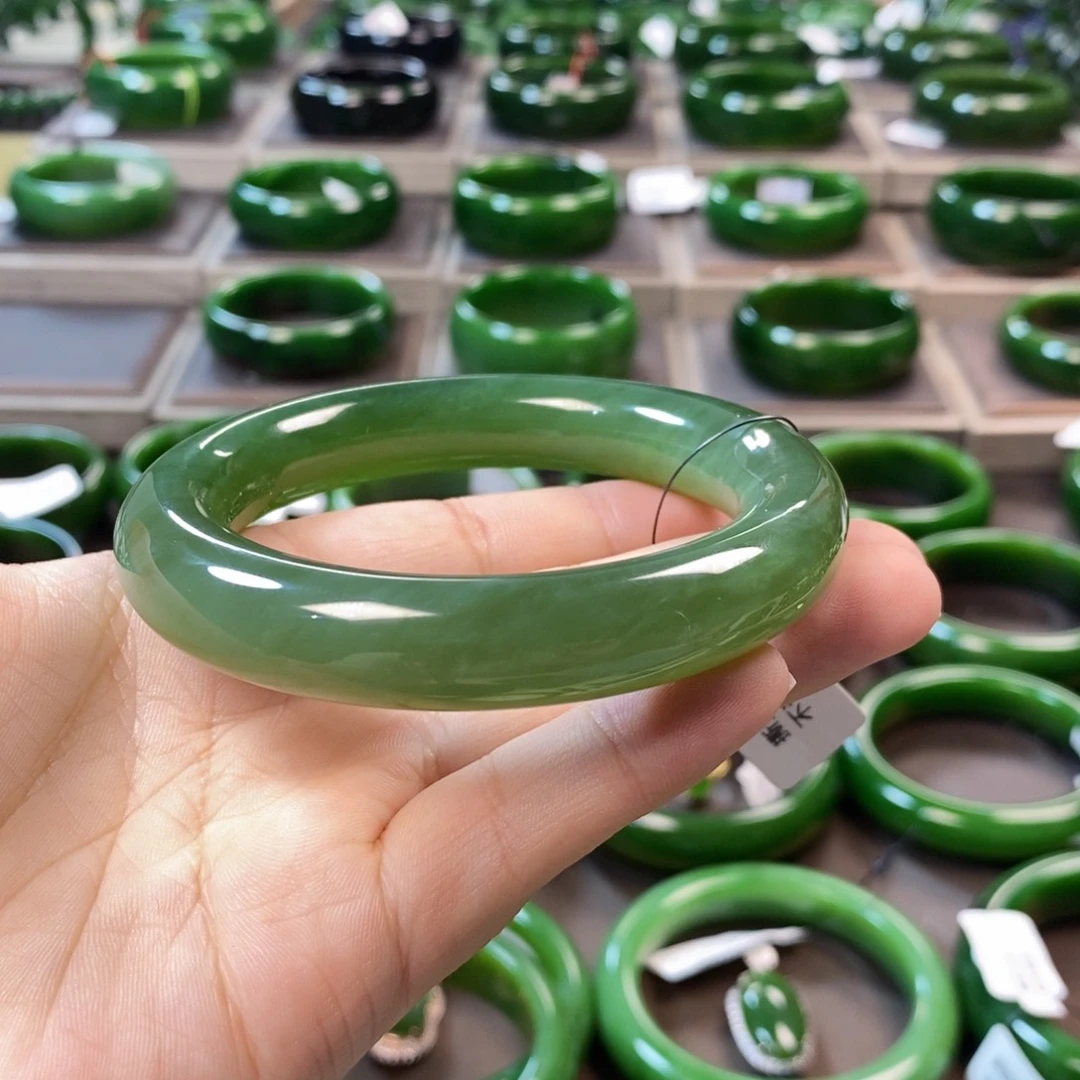 和田玉（碧玉）手镯未镶嵌