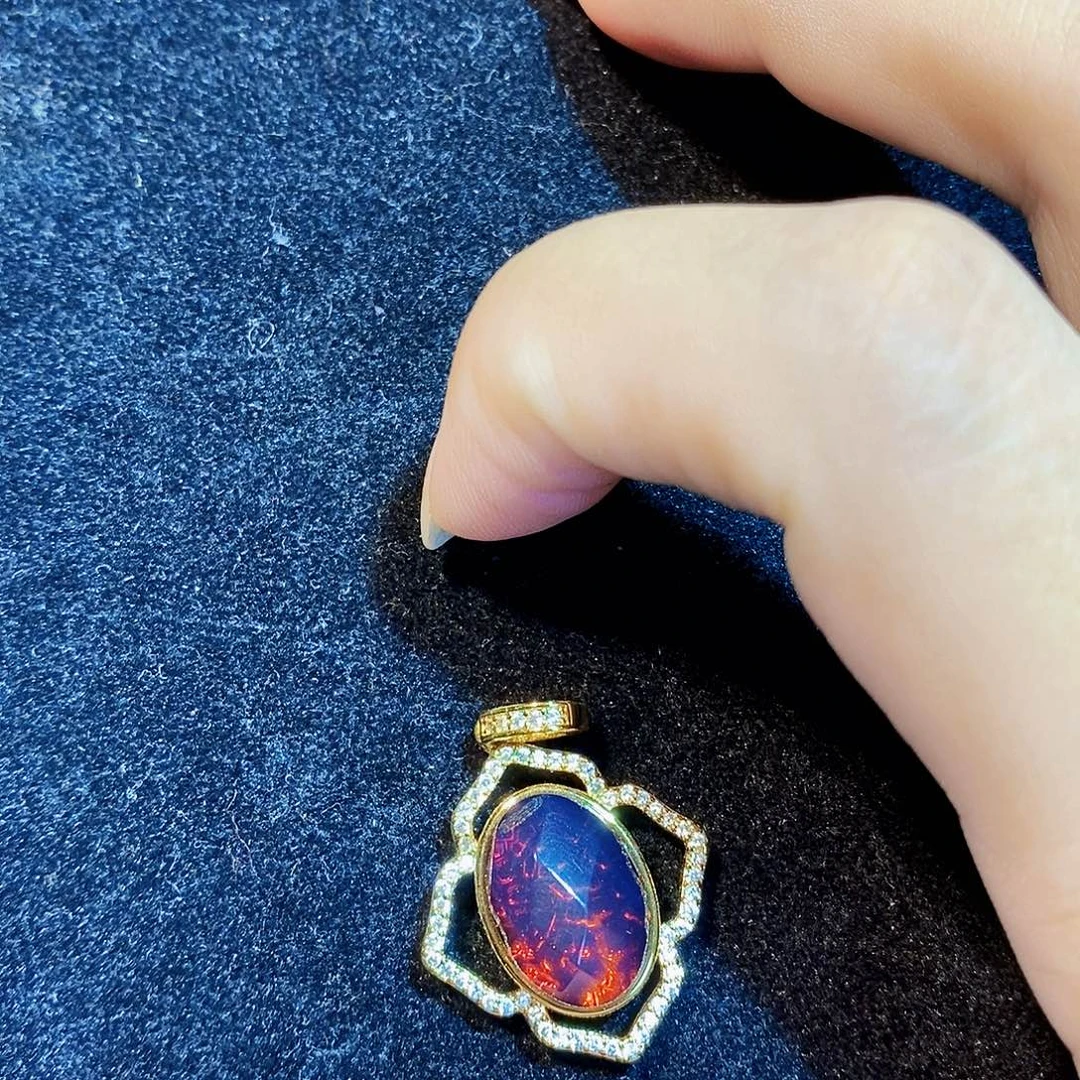 蓝珀合金珠宝奇石