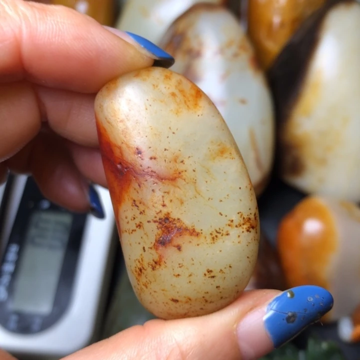 和田玉未镶嵌珠宝奇石