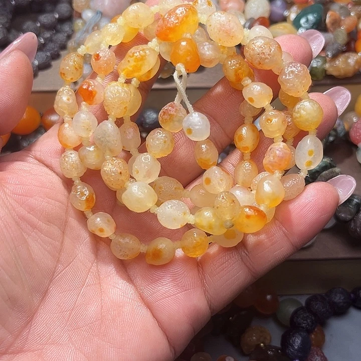 阿拉善彩玛瑙手串