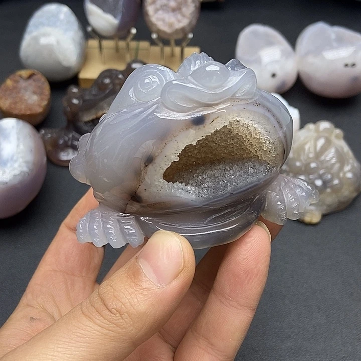 玛瑙/玉髓未镶嵌珠宝奇石