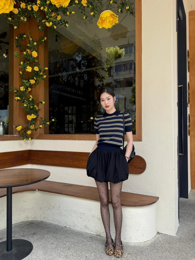 【条纹定律】夏日精致设计感上衣miu里miu气条纹t恤花苞短裤套装
