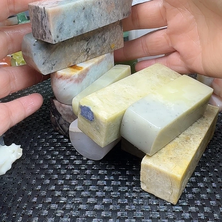 青田石真真正正章