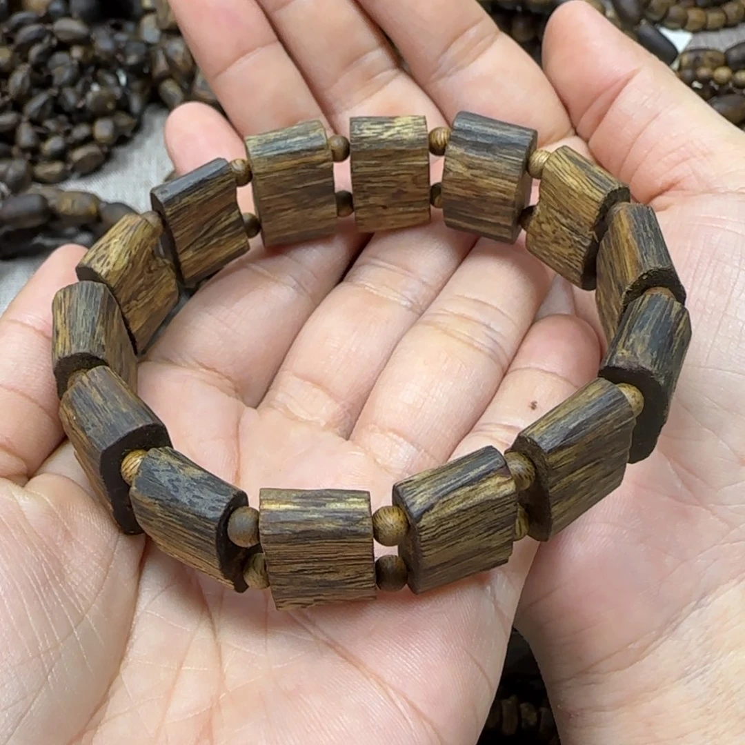 手串沉香乌身多样性发货一条卡20-18克