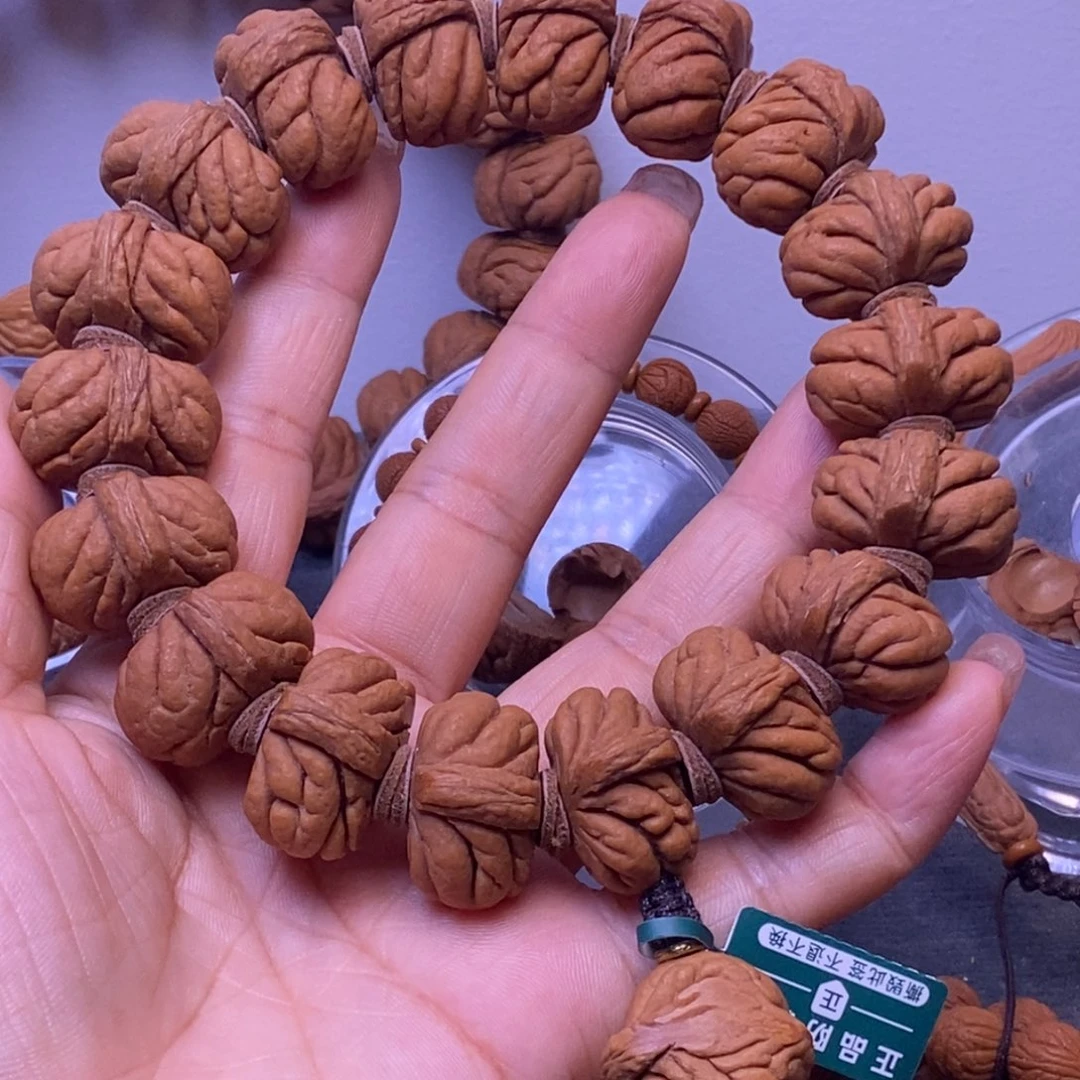 秦岭龙纹桃核手串