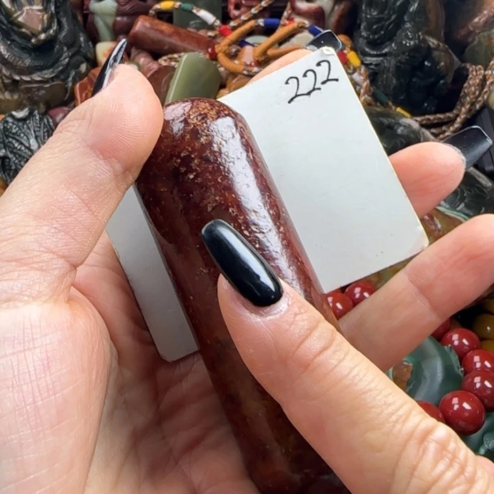 未镶嵌透闪石质玉珠宝奇石