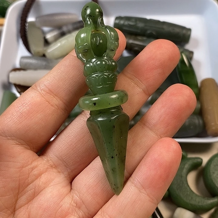 和田玉未镶嵌挂件