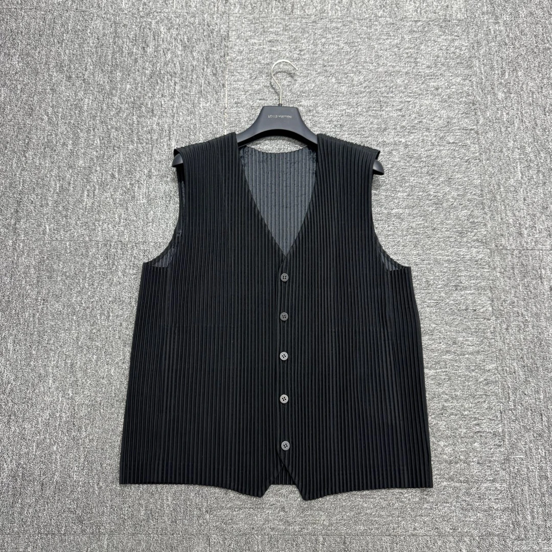 99新 Issey Miyake/三宅一生 褶皱马甲/3码/12925