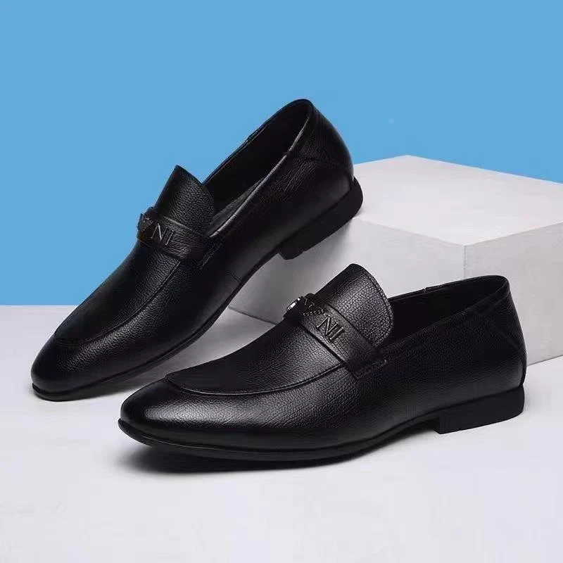 2025新款纯牛皮男鞋韩版潮流真皮瘦款皮鞋男百搭一脚蹬休闲鞋子