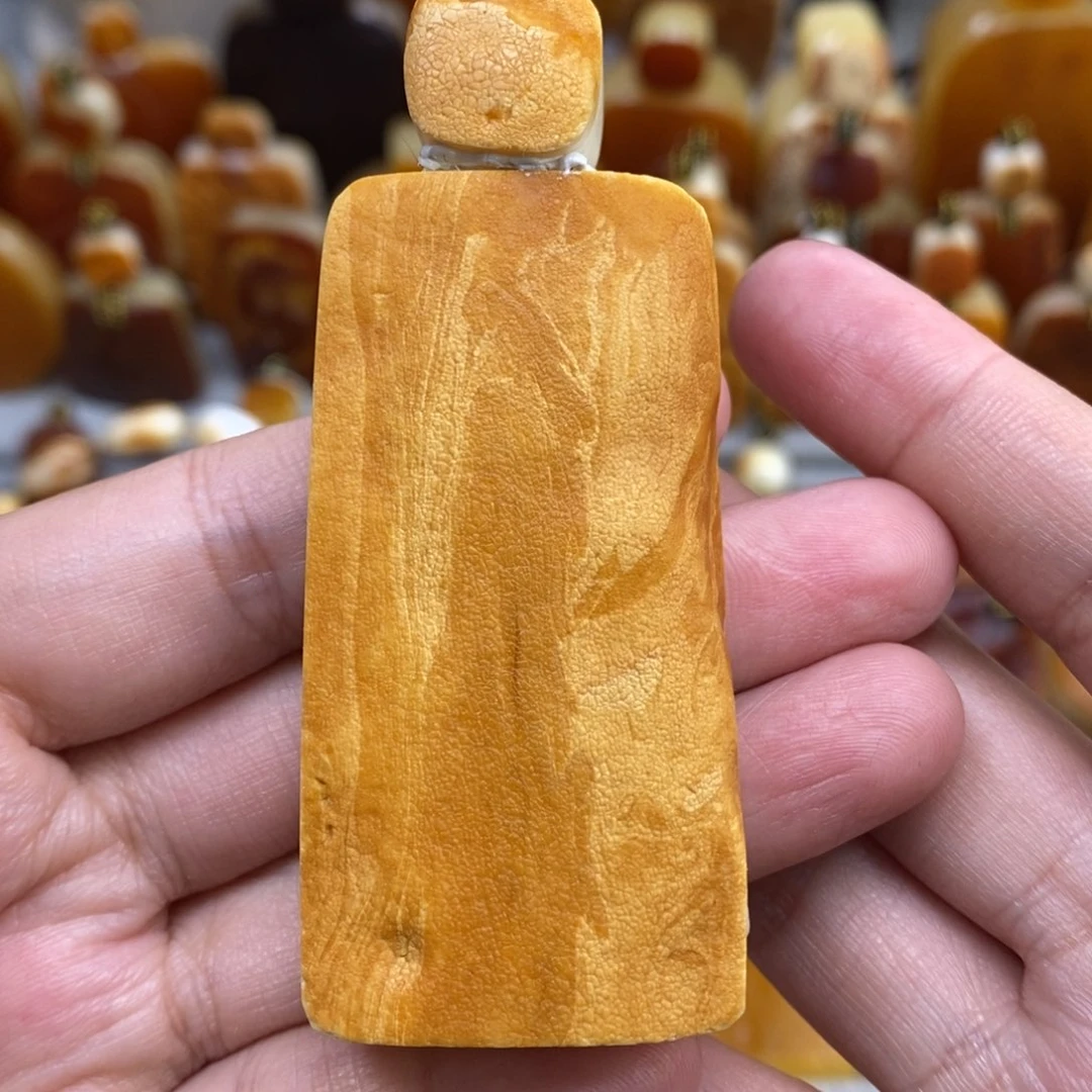 蜜蜡未镶嵌珠宝奇石