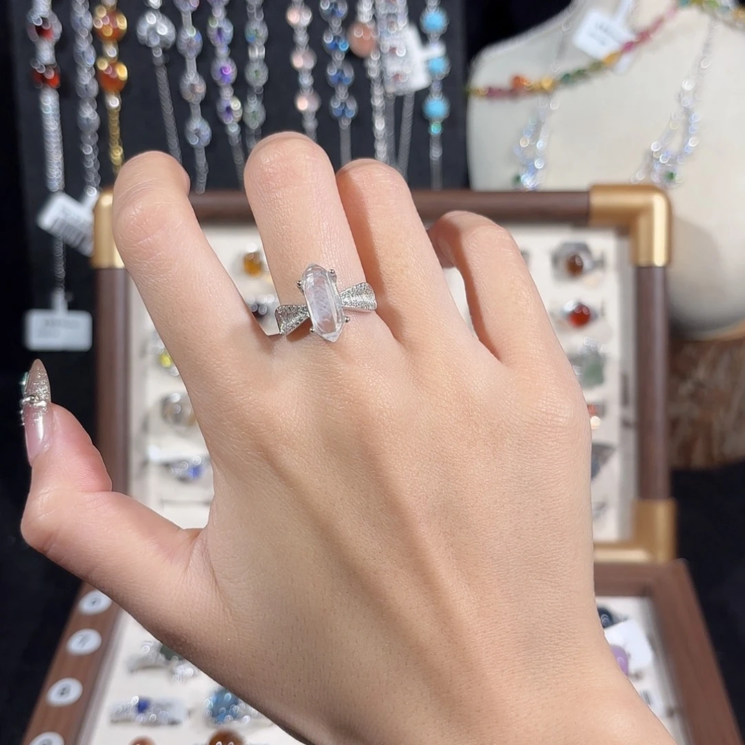 橘***水烟晶未镶嵌戒指蓝针