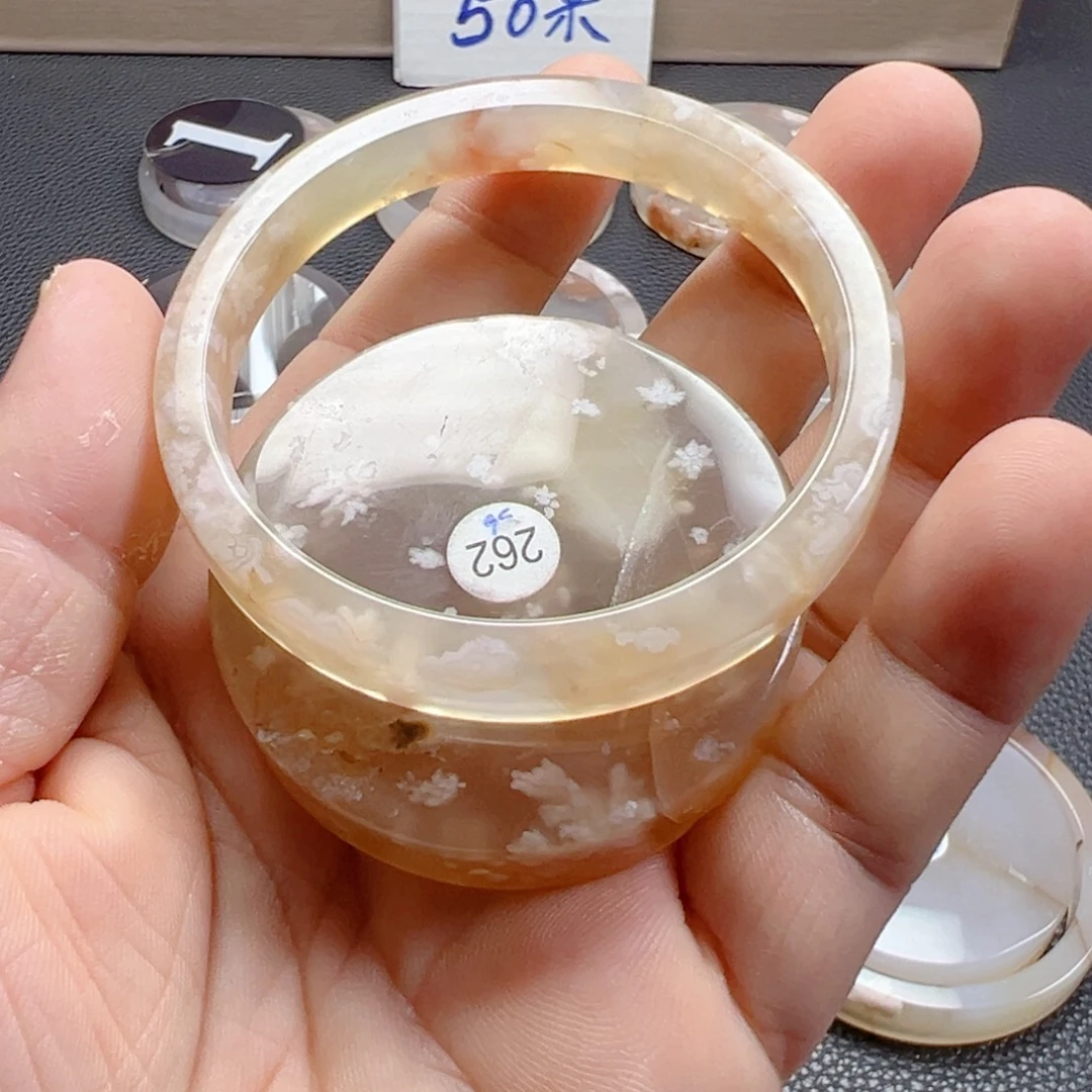 石英质玉未镶嵌手镯56
