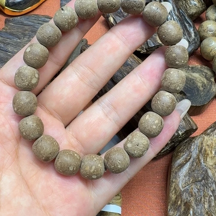 大叶紫檀（黑酸枝木类）