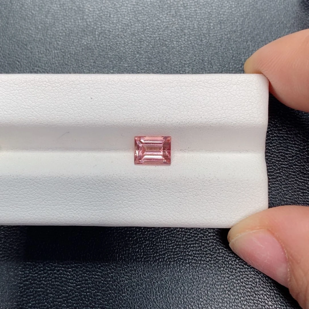 碧玺裸石未镶嵌钦****包1.29裸石