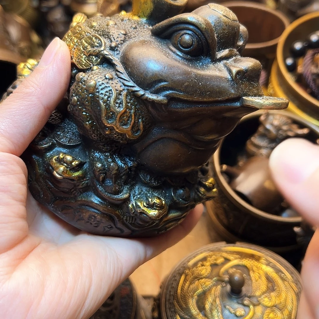 精美铜器工艺品等