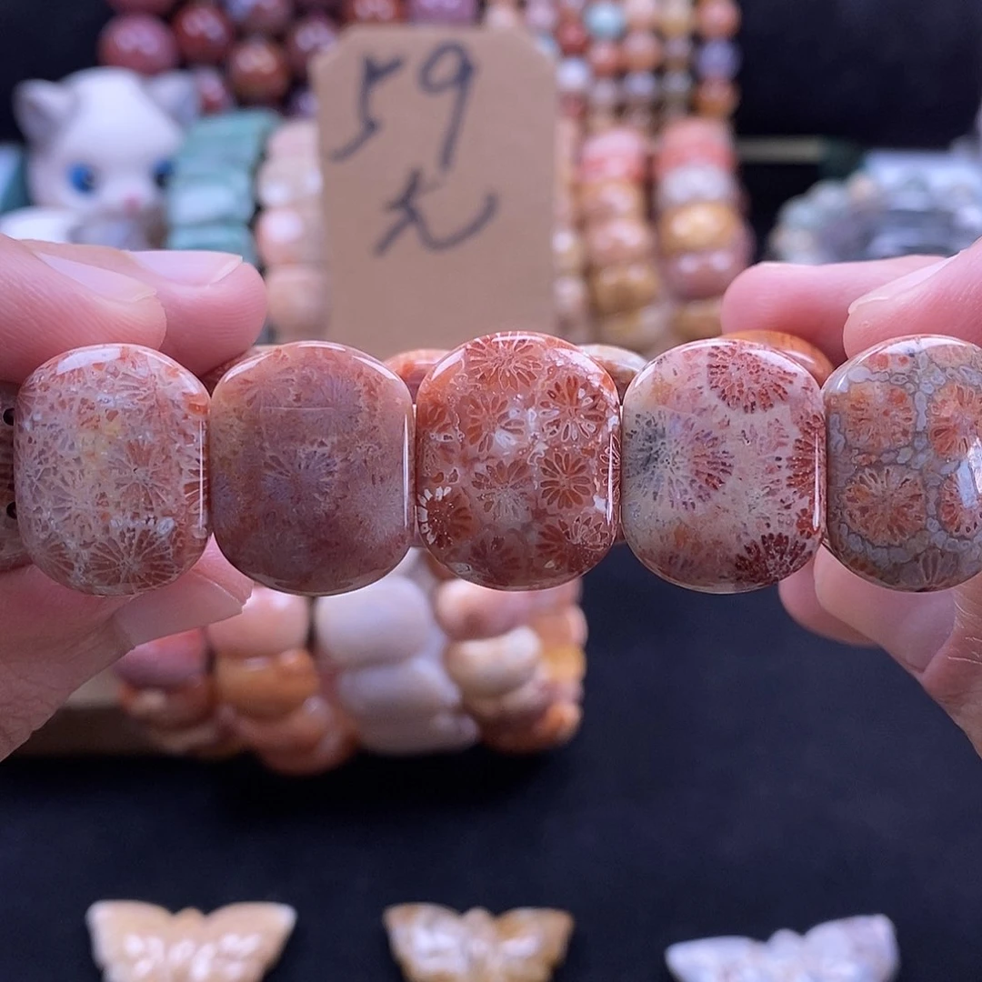 未镶嵌手牌硅化珊瑚（珊瑚玉）101