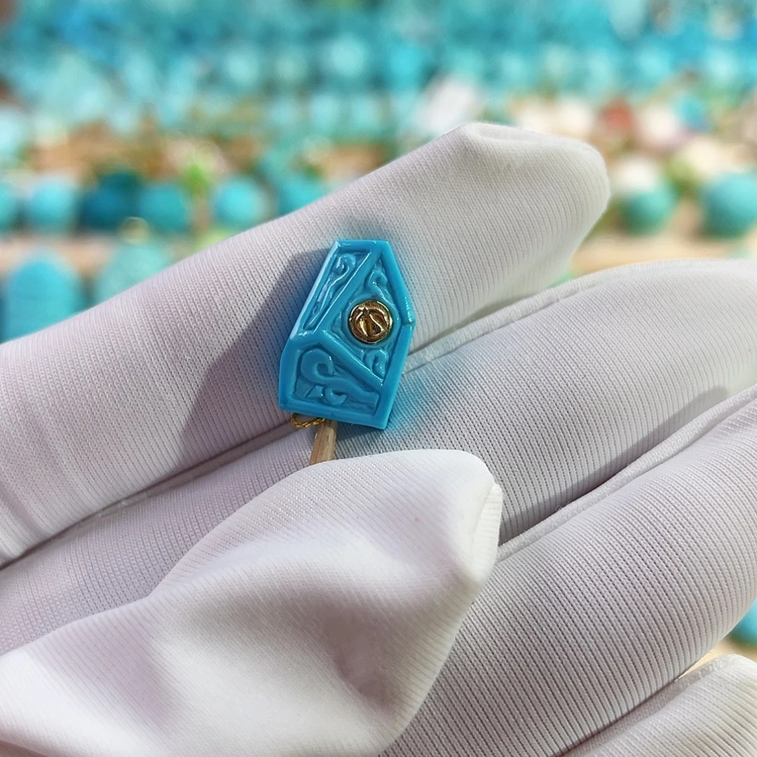 绿松石未镶嵌珠宝奇石