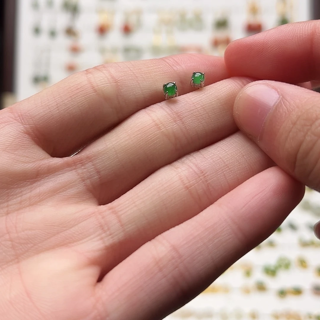 银S925镀金镶嵌和田玉耳饰