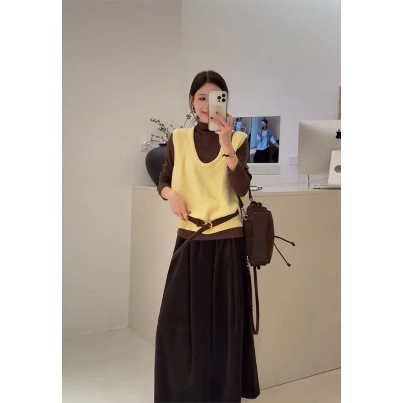 时尚穿搭女秋季高领长袖显瘦气质内搭上衣撞色针织背心慵懒风裤子