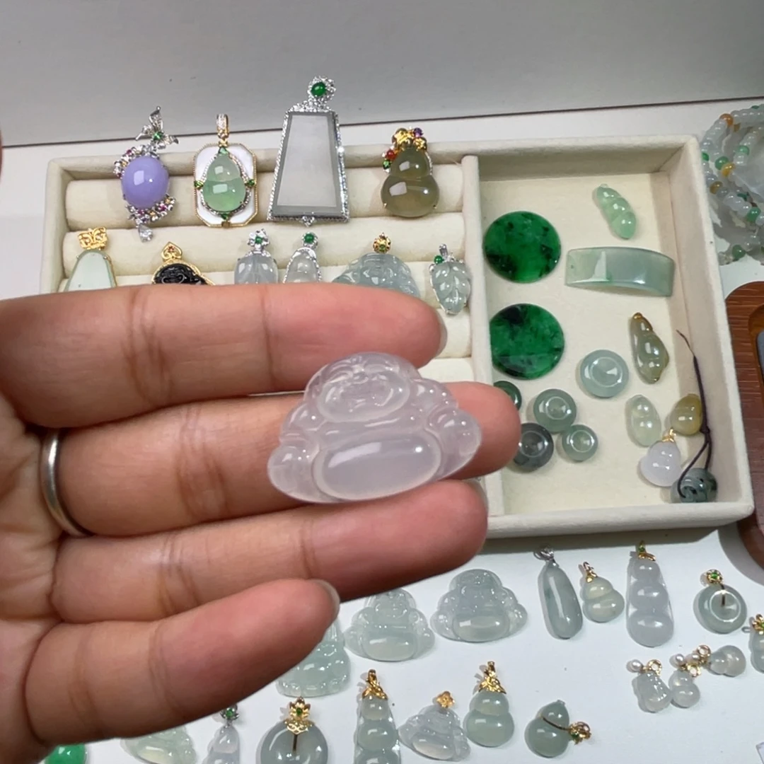 颈饰未镶嵌翡翠佛公29