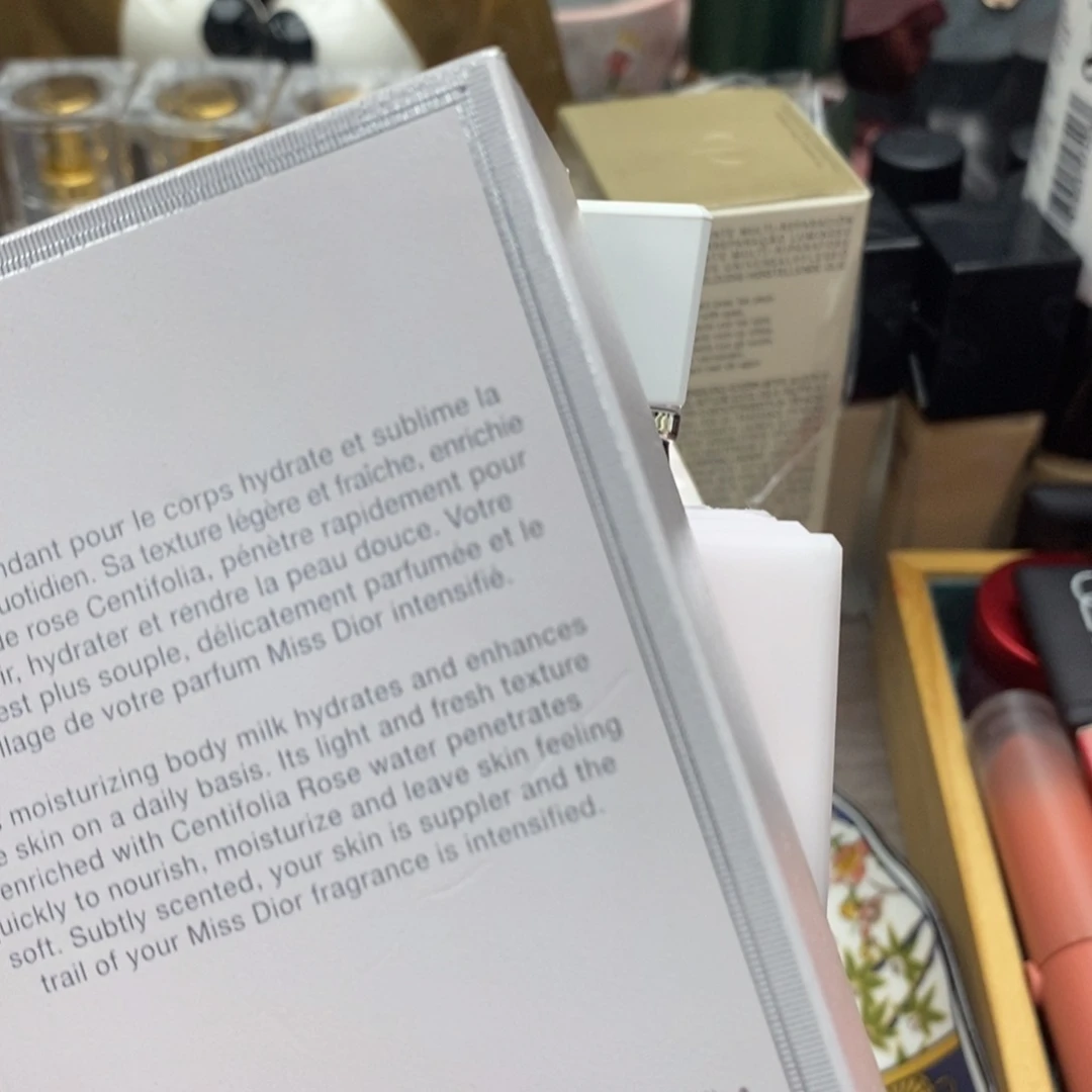 茶盏ъ****姐哈哈哈哈哈哈哈哈哈