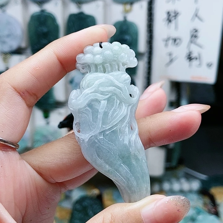 翡翠未镶嵌颈饰翡翠