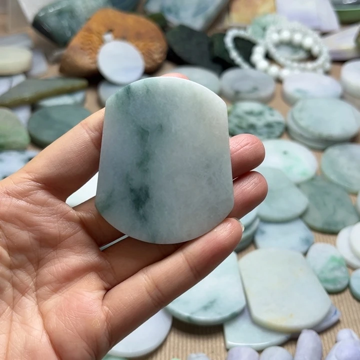 一***安定制翡翠未镶嵌A货