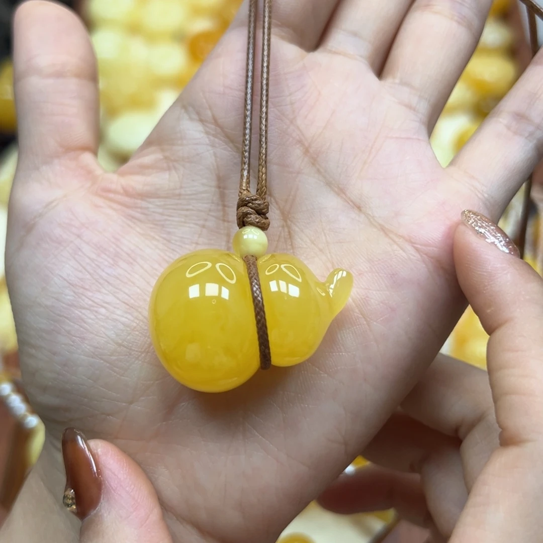 未镶嵌颈饰琥珀蜜蜡