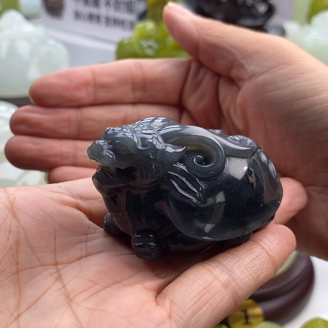 未镶嵌岫玉四大名玉茶宠