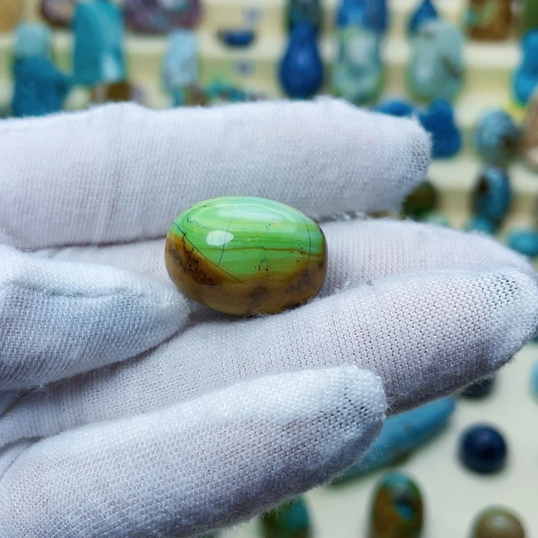 绿松石颈饰未镶嵌