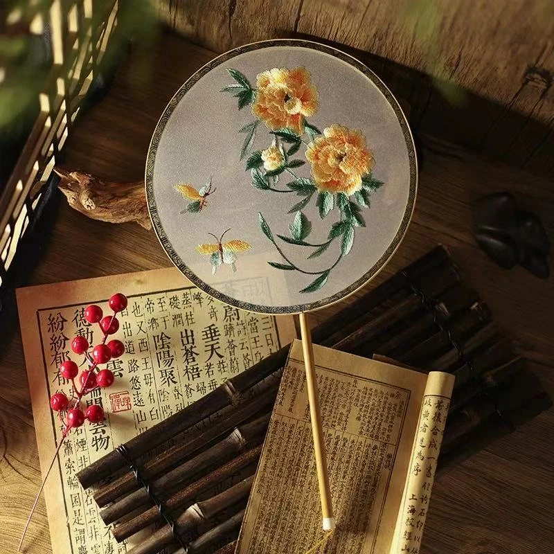 苏绣国风手绣双面刺绣古风舞蹈走秀圆扇宫廷风绣花扇子合集