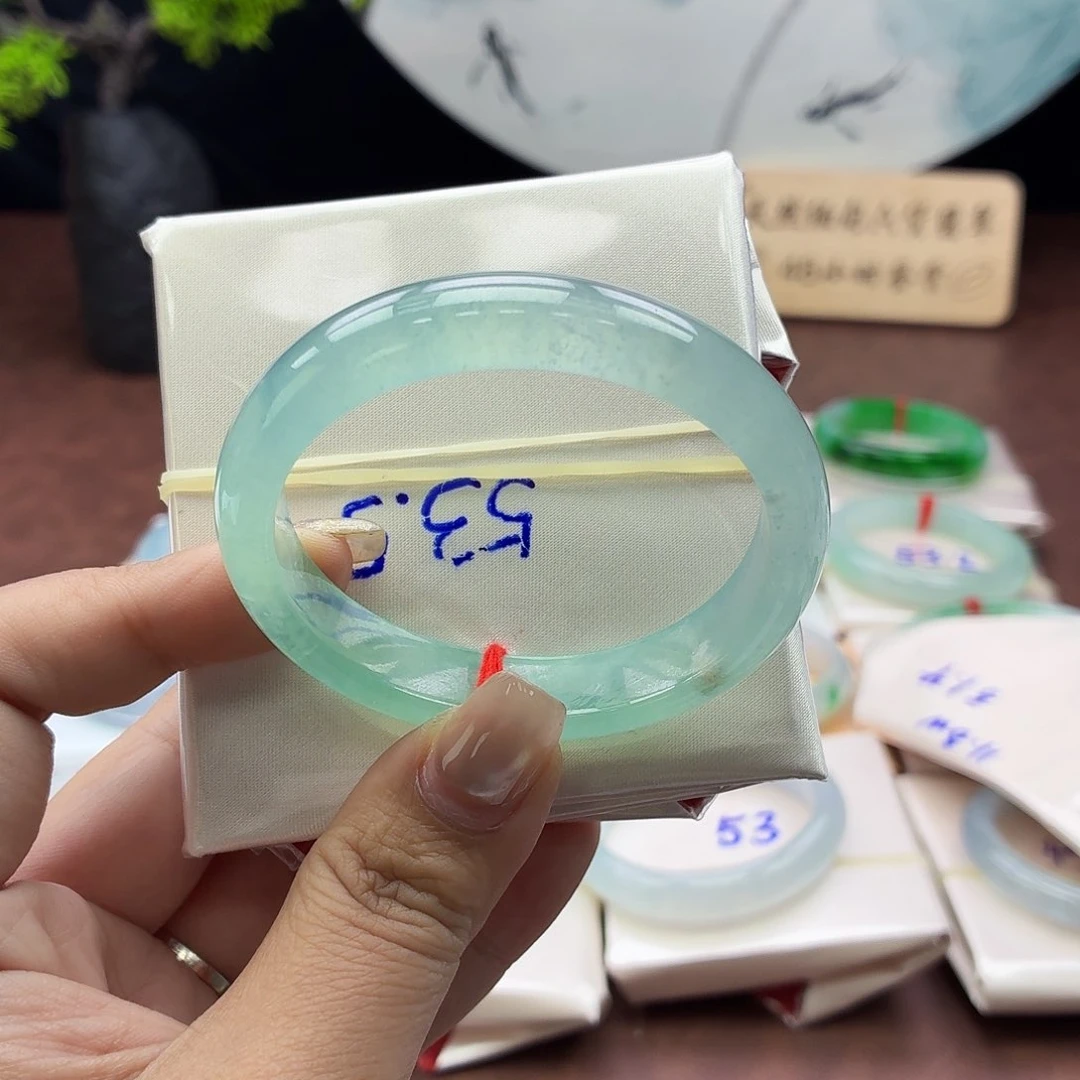 未镶嵌手镯翡翠若*手镯分单