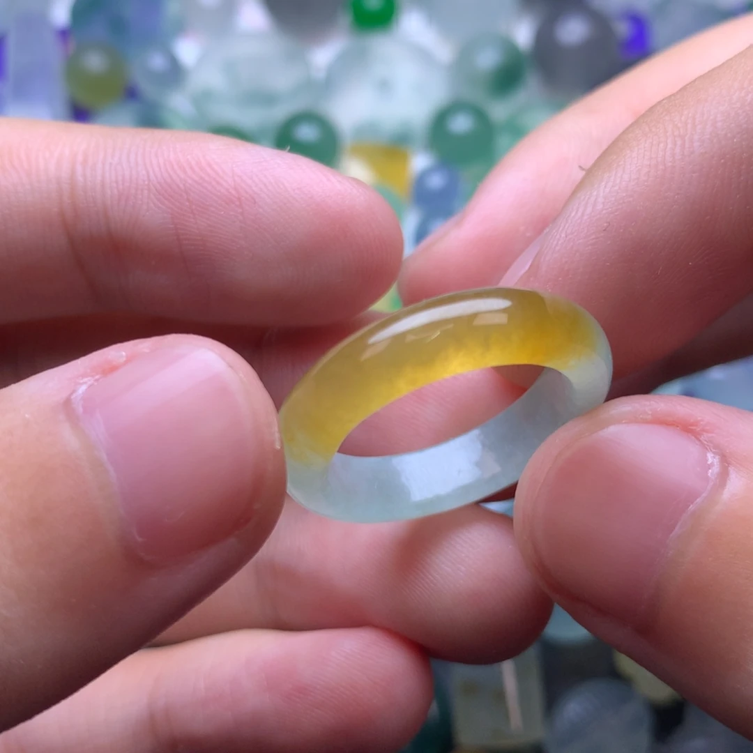 定制翡翠未镶嵌挂件